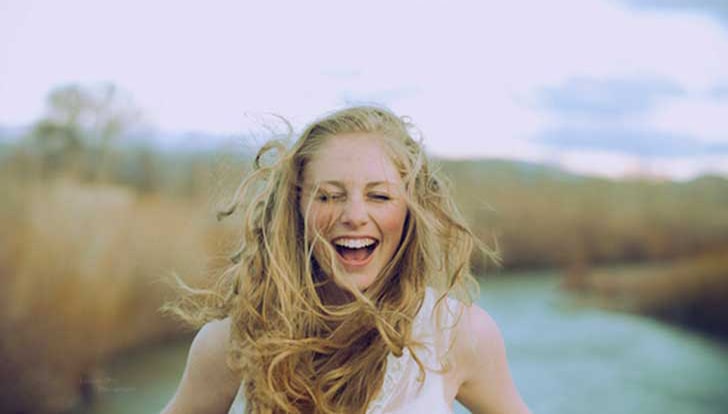 hábitos que tiene la gente feliz