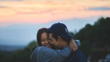 Esto es lo que debes de decirle a tu pareja para fortalecer su relación